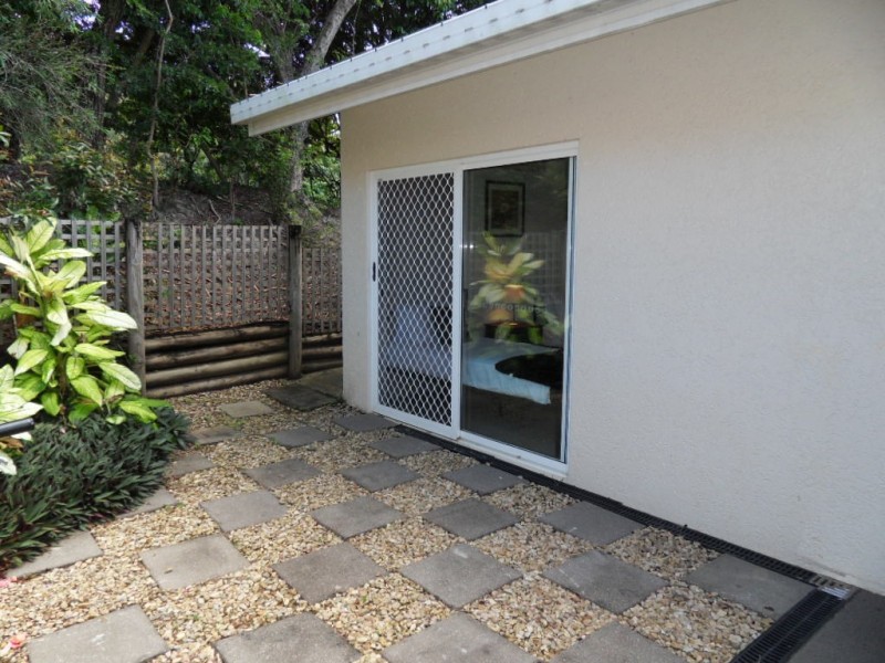 Palm Cove QLD 4879