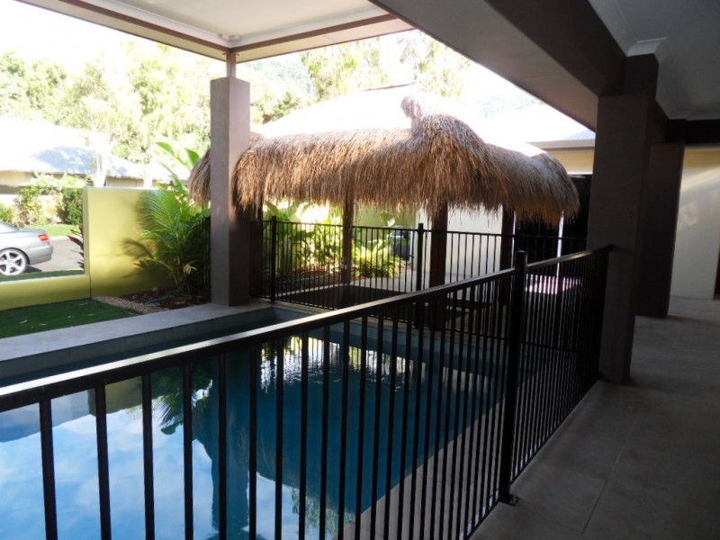 11 Silver Cr, Palm Cove QLD 4879