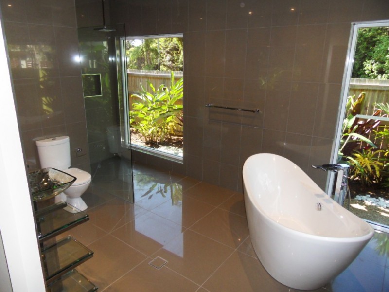 11 Silver Cr, Palm Cove QLD 4879