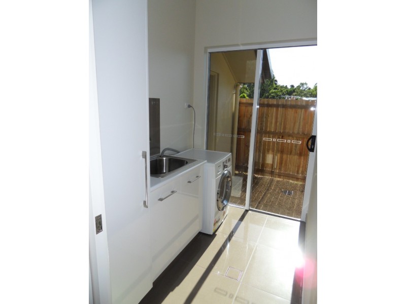 11 Silver Cr, Palm Cove QLD 4879