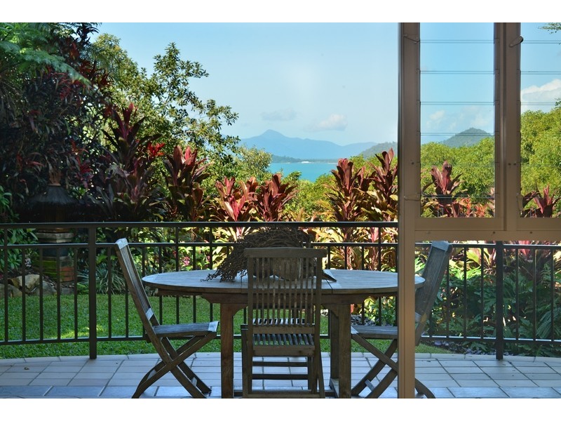 4/19 Colonel Cummings Drive, Palm Cove QLD 4879