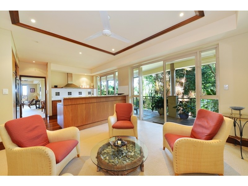 4/19 Colonel Cummings Drive, Palm Cove QLD 4879