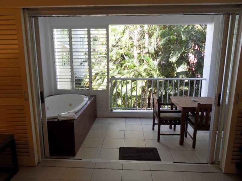 123 Williams Esplanade, Palm Cove QLD 4879