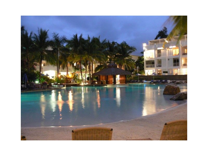 123 Williams Esplanade, Palm Cove QLD 4879