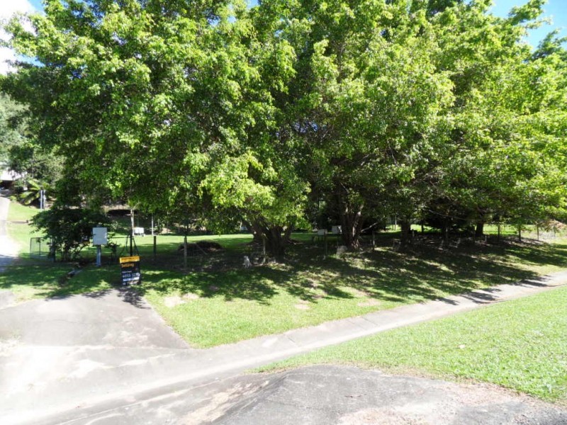 38-40 Ellison Street, Clifton Beach QLD 4879