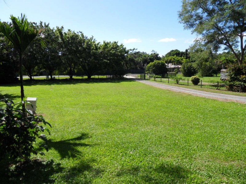 38-40 Ellison Street, Clifton Beach QLD 4879