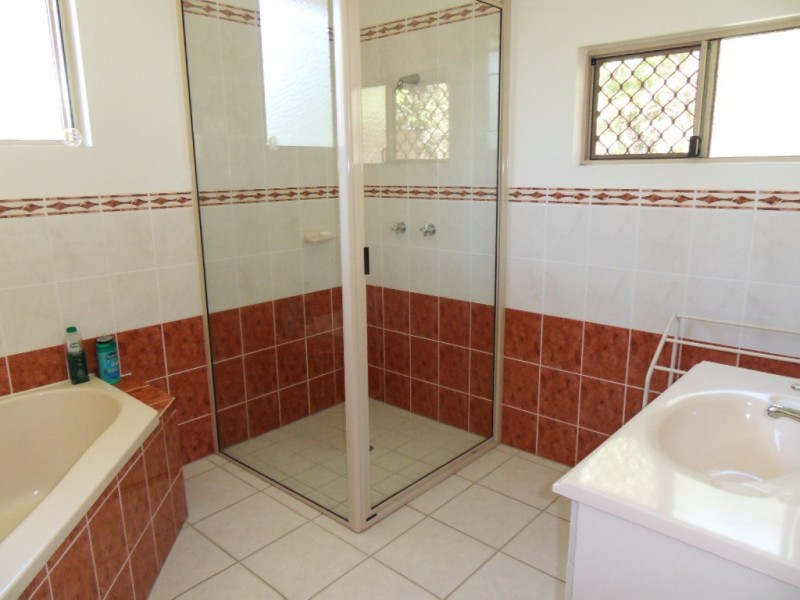 38-40 Ellison Street, Clifton Beach QLD 4879