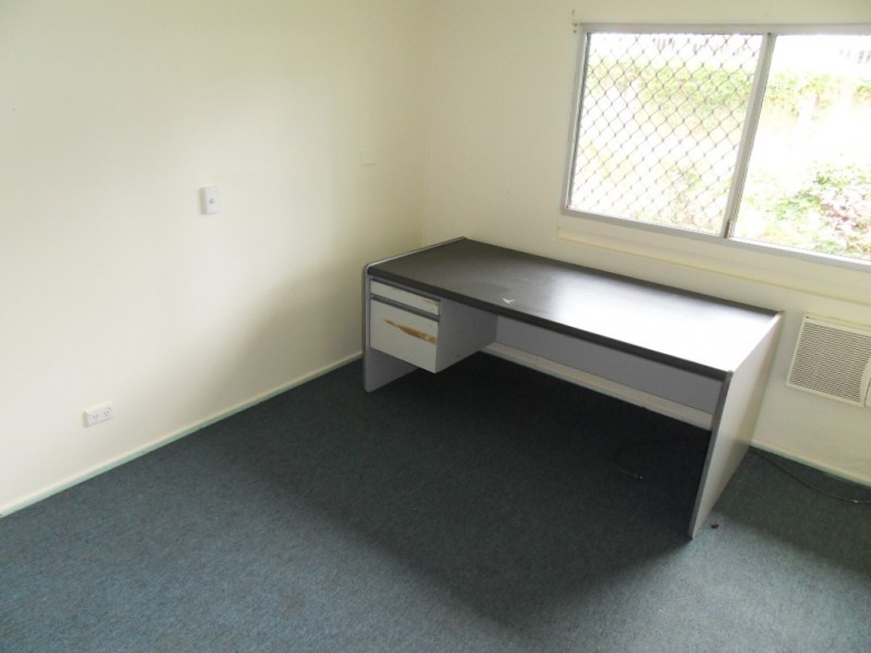 75-77 Veivers Road, Palm Cove QLD 4879