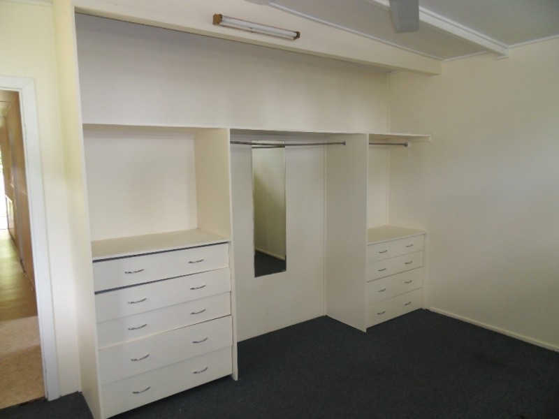 75-77 Veivers Road, Palm Cove QLD 4879