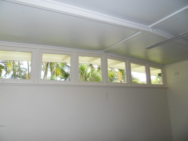 75-77 Veivers Road, Palm Cove QLD 4879