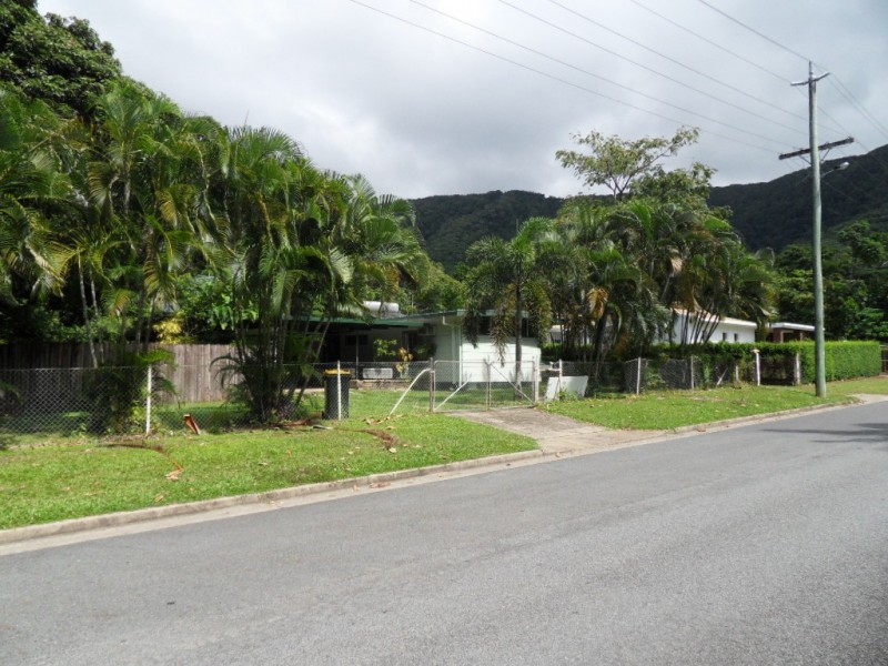 75-77 Veivers Road, Palm Cove QLD 4879