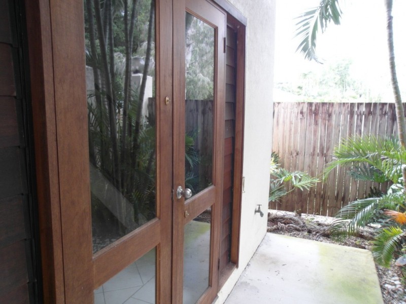 4/24-26 Oliva St, Palm Cove QLD 4879
