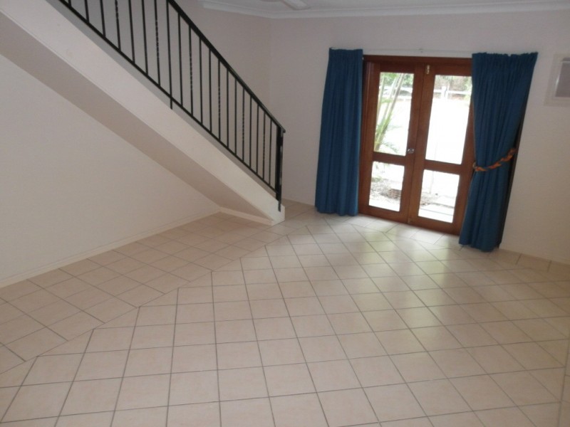 4/24-26 Oliva St, Palm Cove QLD 4879