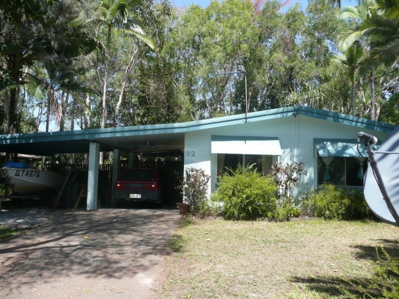 32 Satellite, Clifton Beach QLD 4879