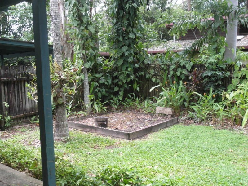32 Satellite, Clifton Beach QLD 4879