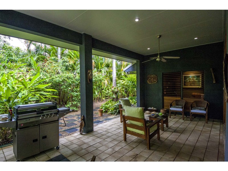 5 Bramble Street, Clifton Beach QLD 4879