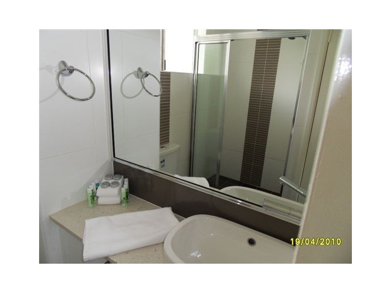 214 Coral Coast Drive, Palm Cove QLD 4879