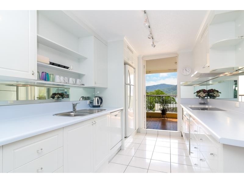 18/107 Esplanade, Cairns City QLD 4870