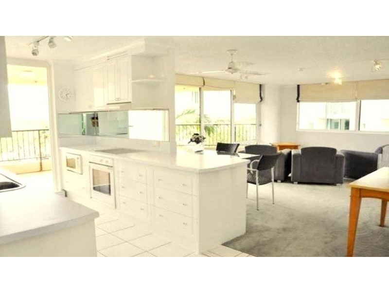 18/107 Esplanade, Cairns City QLD 4870