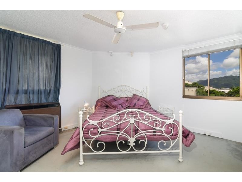 18/107 Esplanade, Cairns City QLD 4870