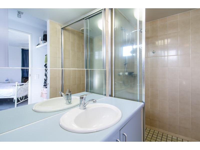 18/107 Esplanade, Cairns City QLD 4870