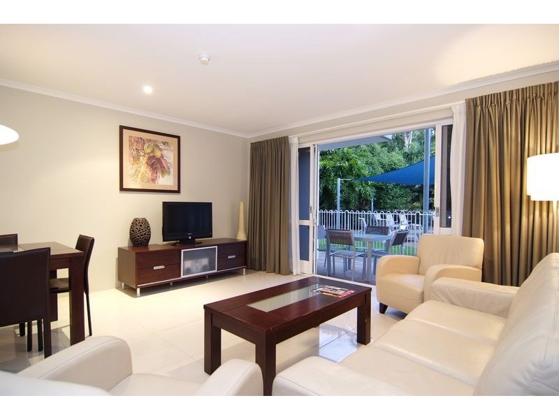 210 Coral Coast Drive, Palm Cove QLD 4879