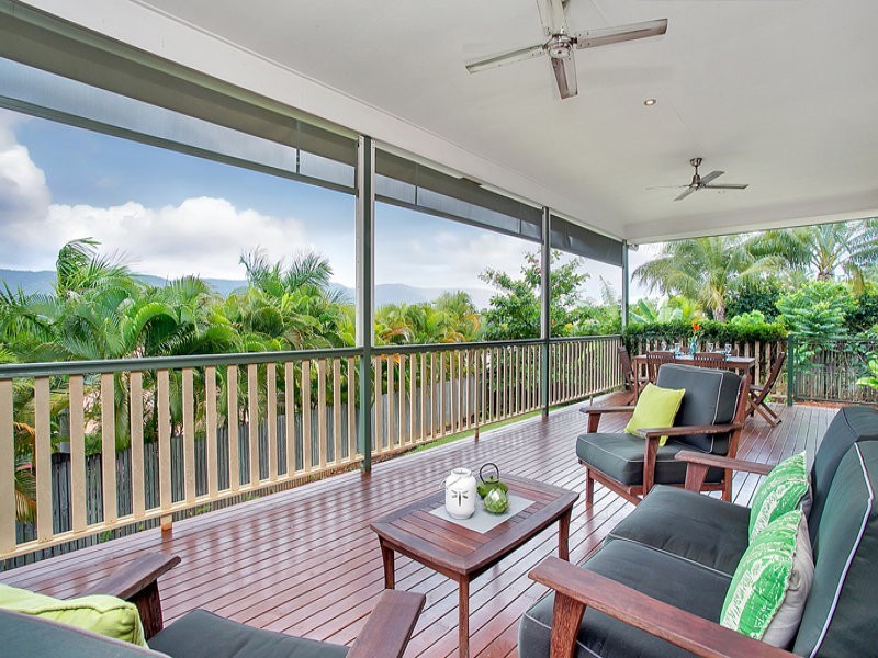 17 Lookout Tce, Trinity Beach QLD 4879