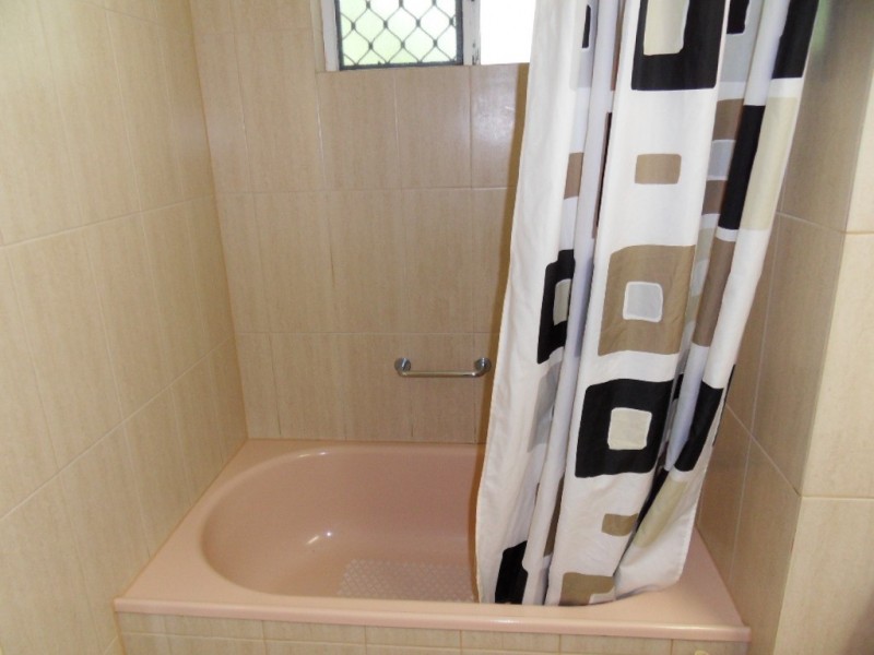 317 Coral Coast Drive, Palm Cove QLD 4879