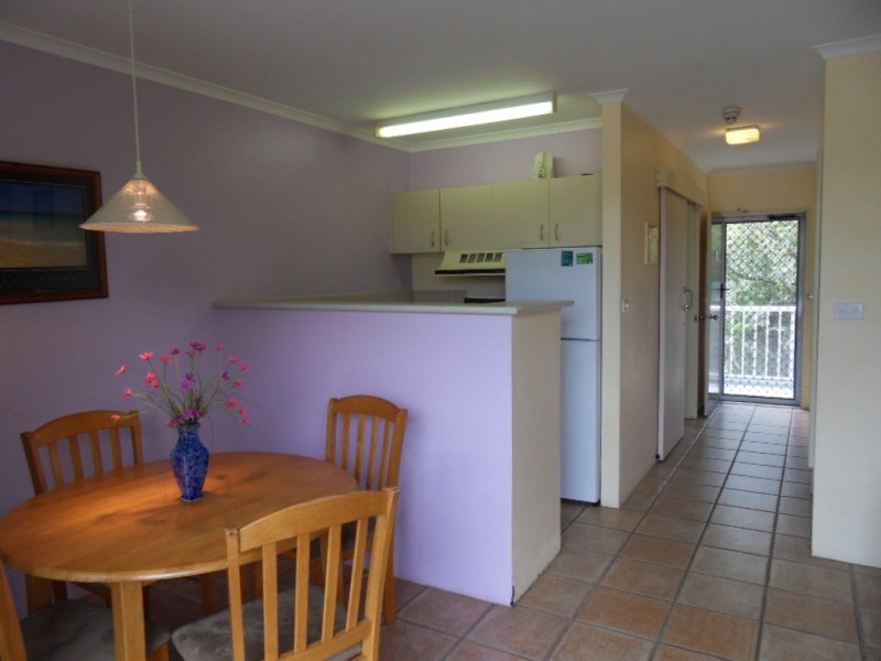 409 Coral Coast Drive, Palm Cove QLD 4879