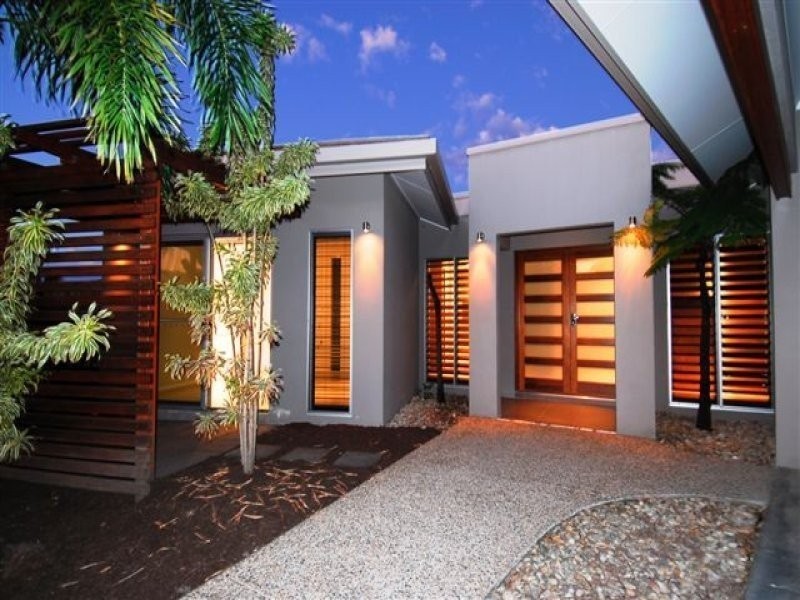 4 Quest Crt, Trinity Park QLD 4879