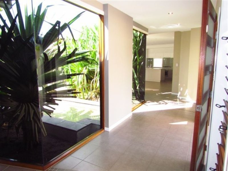 4 Quest Crt, Trinity Park QLD 4879