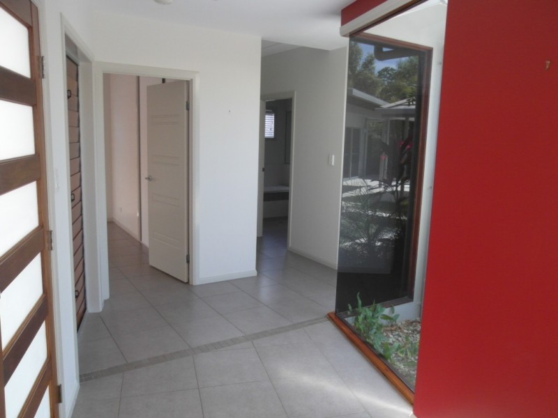4 Quest Crt, Trinity Park QLD 4879