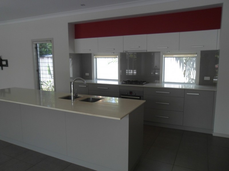 4 Quest Crt, Trinity Park QLD 4879