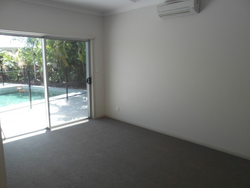 4 Quest Crt, Trinity Park QLD 4879