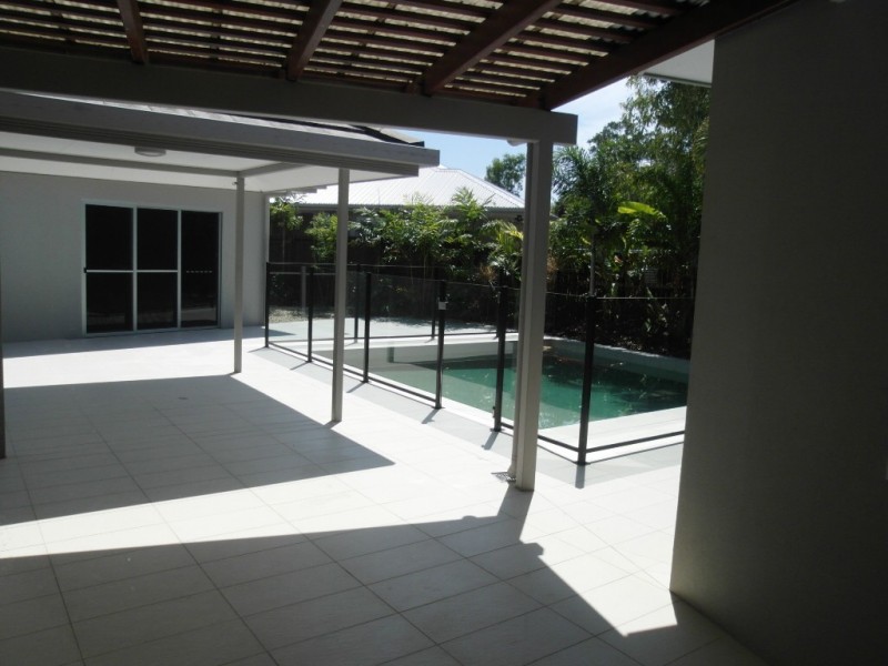 4 Quest Crt, Trinity Park QLD 4879