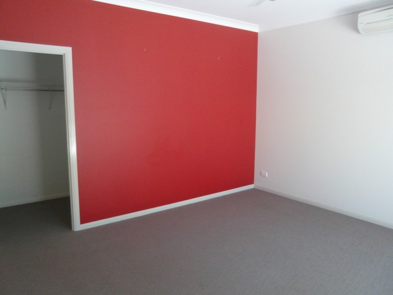 4 Quest Crt, Trinity Park QLD 4879