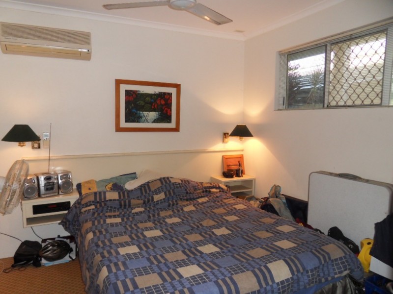 104 Coral Coast Drive, Palm Cove QLD 4879