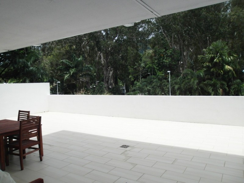 2201 Williams Esp, Palm Cove QLD 4879