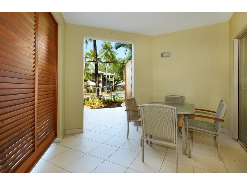 49 Williams Esplanade, Palm Cove QLD 4879