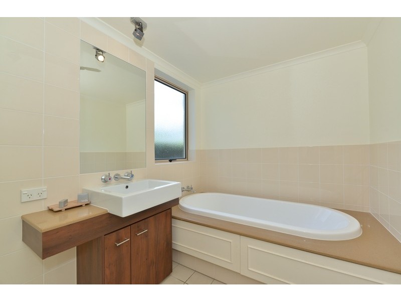 49 Williams Esplanade, Palm Cove QLD 4879