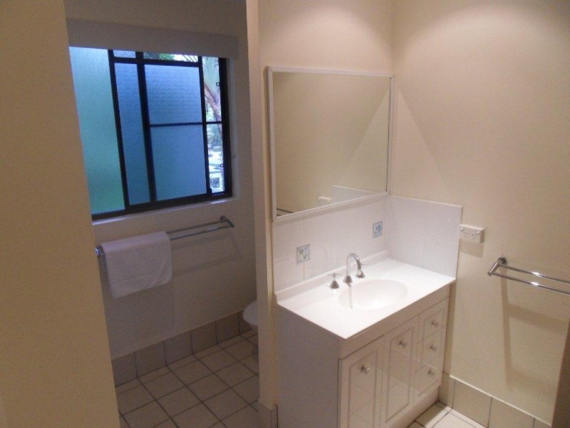 21/85-93 Williams Esplande, Palm Cove QLD 4879