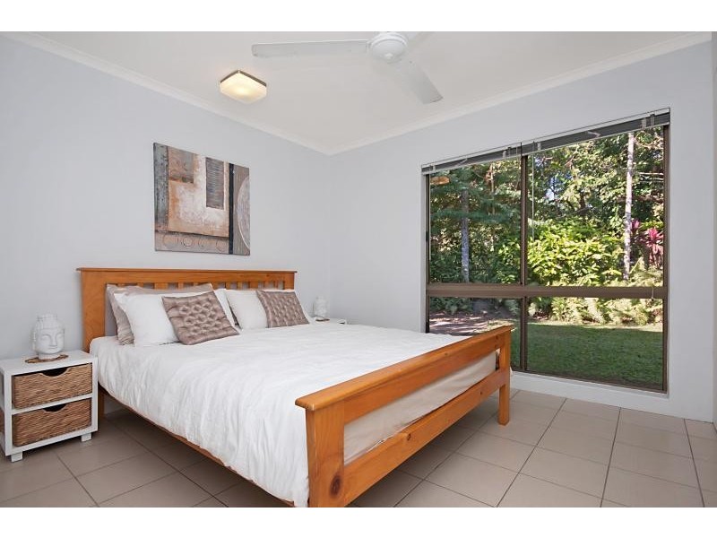 61 Veivers Rd, Palm Cove QLD 4879