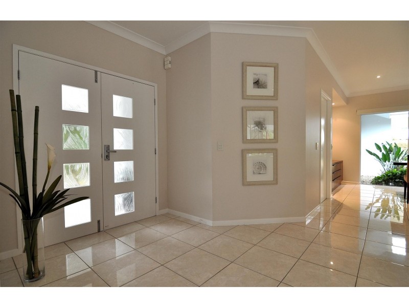 38-40 Evergreen Street, Clifton Beach QLD 4879