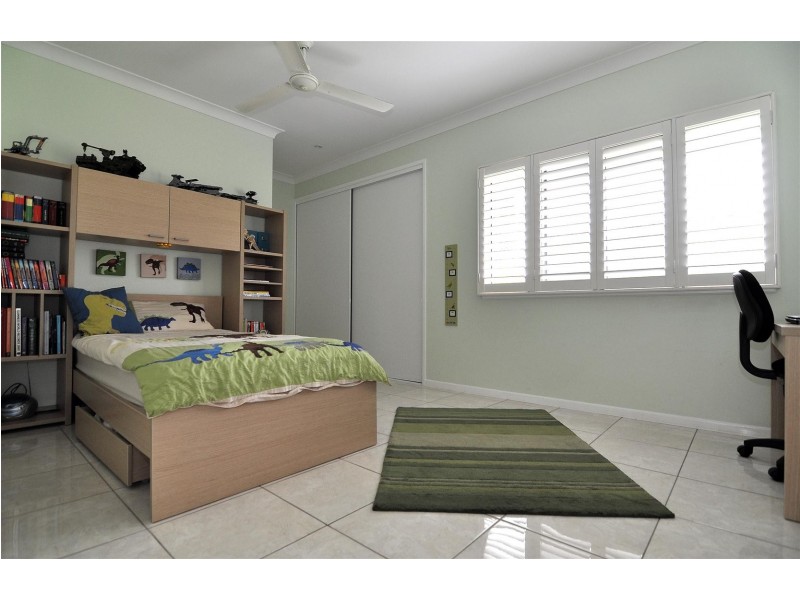 38-40 Evergreen Street, Clifton Beach QLD 4879