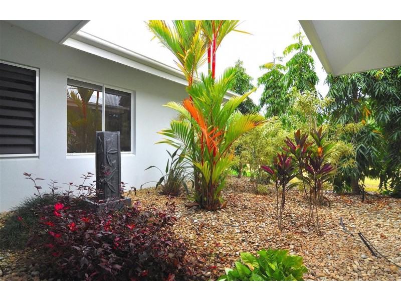 38-40 Evergreen Street, Clifton Beach QLD 4879