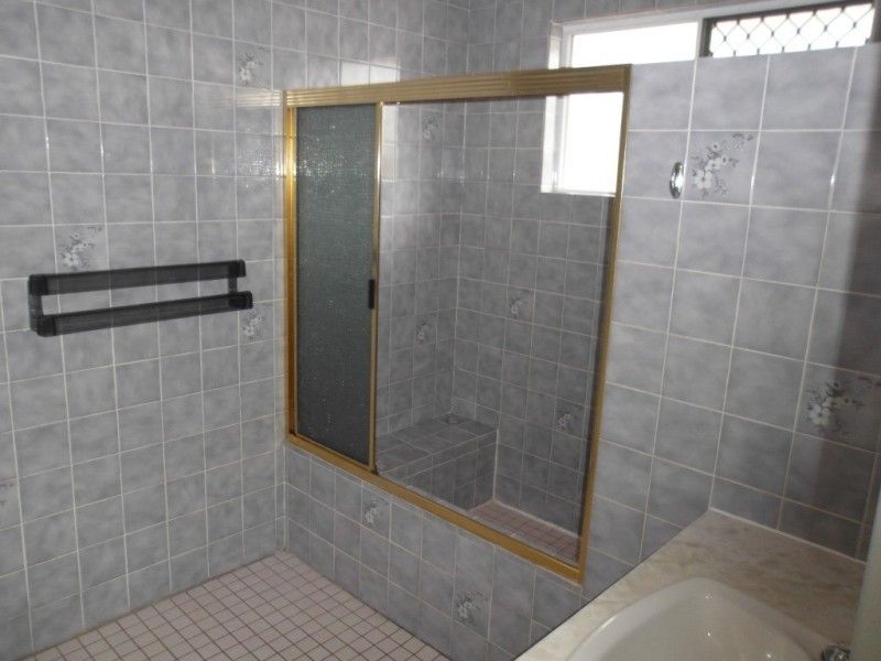 67 Terebra St, Palm Cove QLD 4879