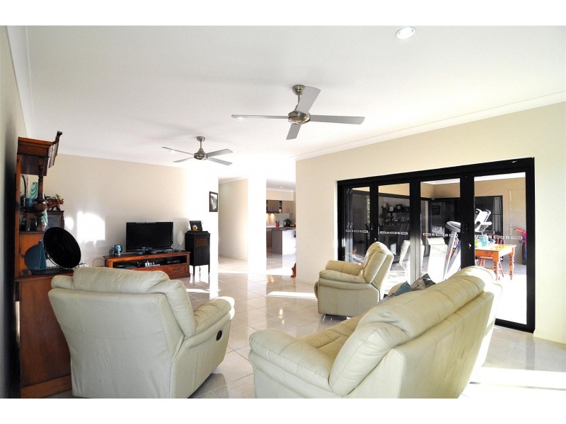 53 CardiniaBvd., Speewah QLD 4881