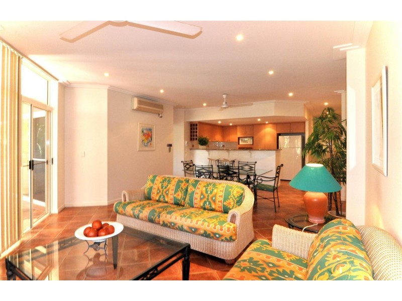 25/23 Veivers Road, Palm Cove QLD 4879