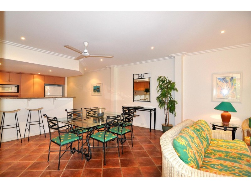 25/23 Veivers Road, Palm Cove QLD 4879