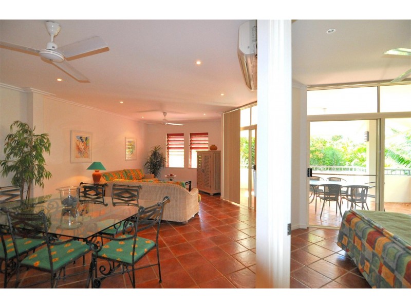25/23 Veivers Road, Palm Cove QLD 4879